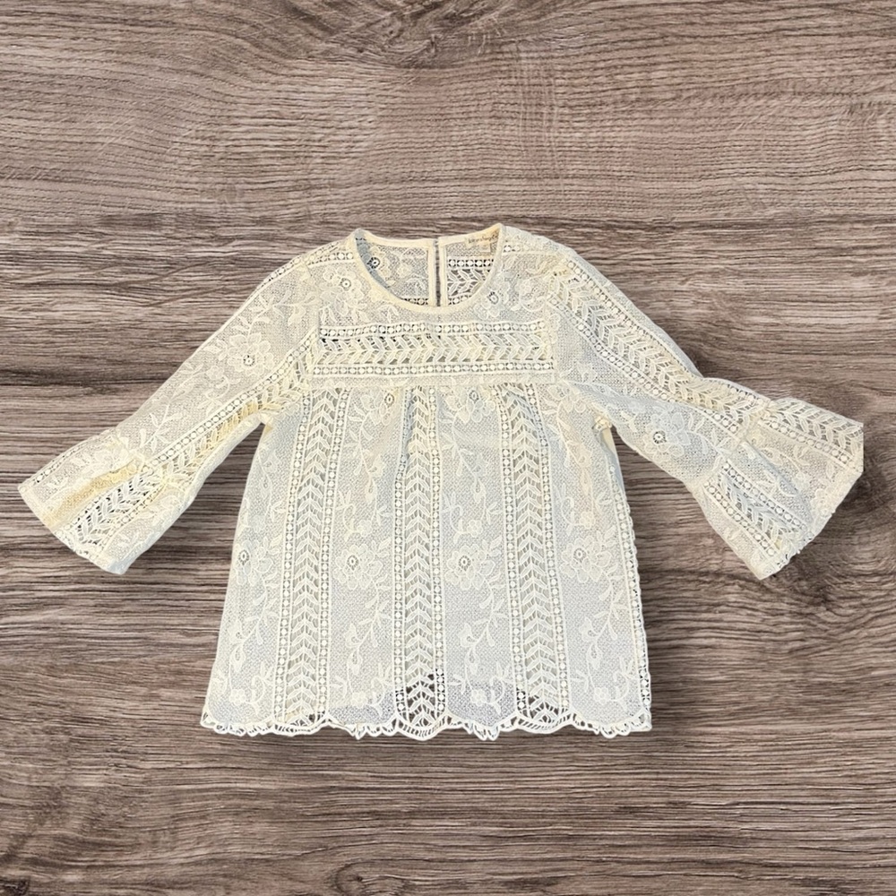 EUC Love on a hanger Elegant Cream Lace Women's Top size XS